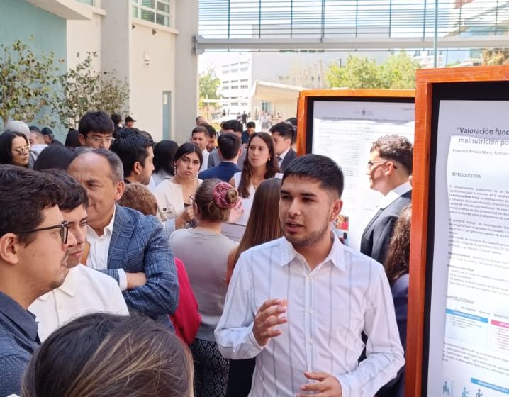 Kinesiología PUCV Impulsa la Investigación Temprana en Estudiantes con Enfoque Práctico